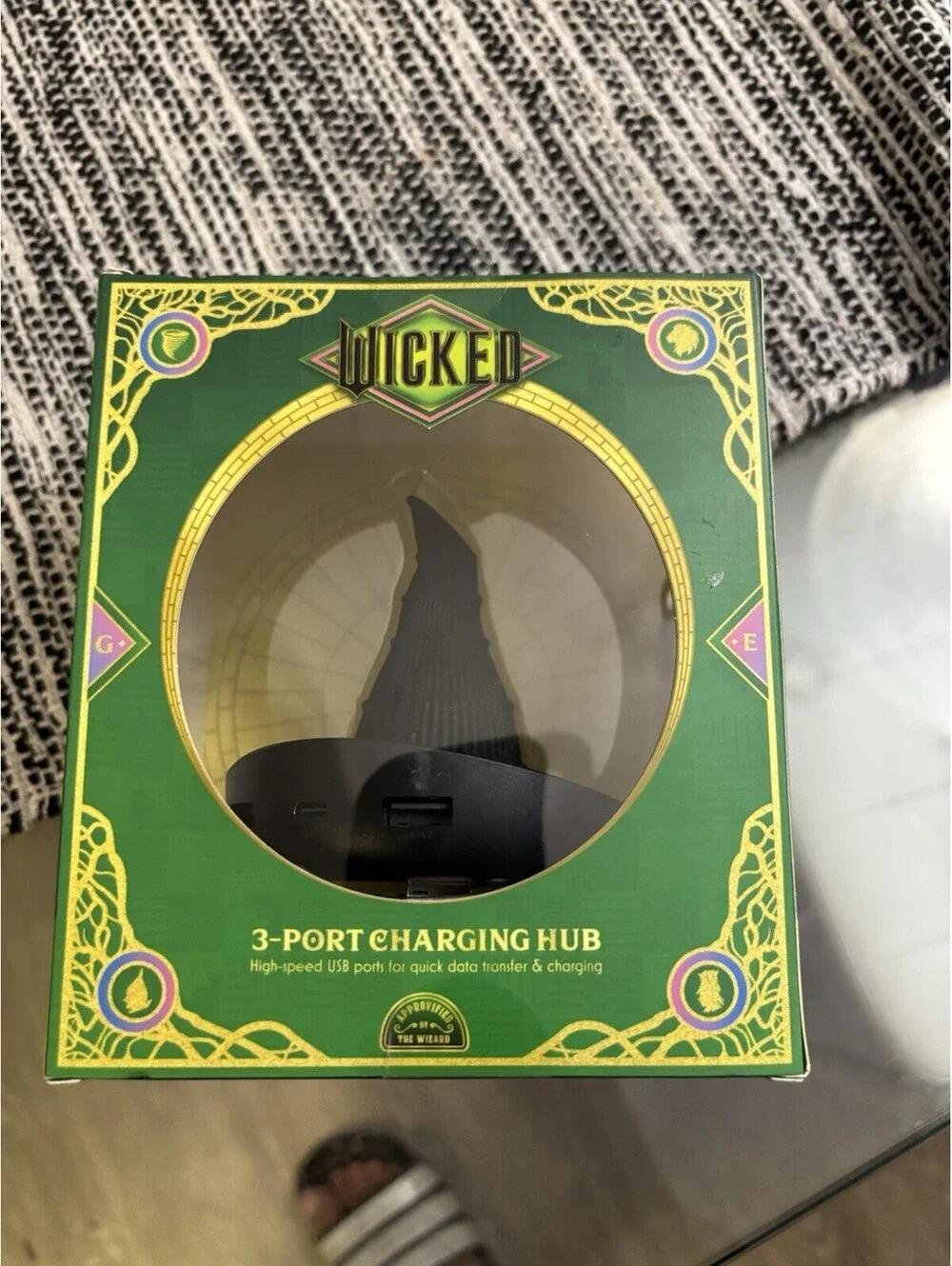 Universal Studios Wicked Black Wicked Witch Hat Charging Hub 3-Ports NEW Sealed